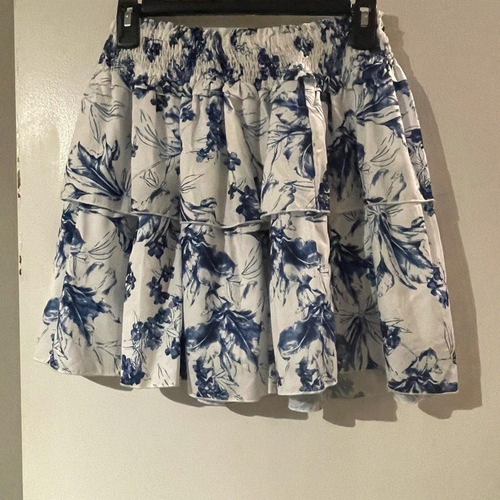 💙🤍Two  piece skirt set 💙🤍